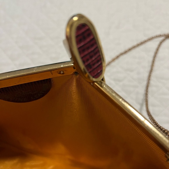 Ezra Vintage Oxblood Lizard-Embossed Leatger Clutch with Gold Chain - Picture 3 of 7